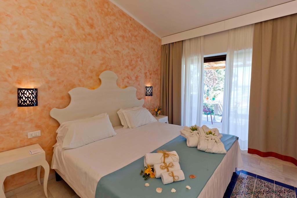 Paradise Resort And Spa Сан-Теодоро Экстерьер фото
